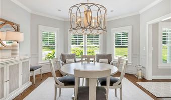 60 Van Wickle Ln, Bristol, RI 02809