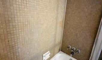 795 Watersedge Dr, Ann Arbor, MI 48105
