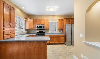 3285 Grey Village Dr, Akron, OH 44319