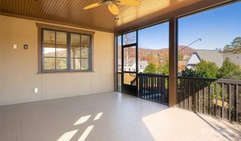 38 Chantilly Dr, Asheville, NC 28804