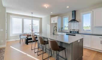 926 168th Ter, Basehor, KS 66007