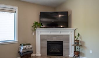 2151 NE DECIDUOUS Ave, Albany, OR 97321