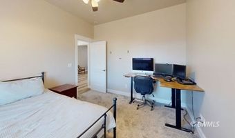 1015 E Canyon Dr, Big Water, UT 84741