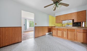 11717 E Edgewater Rd, Albany, IN 47320