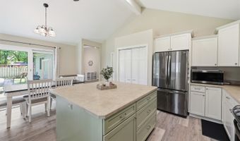 1125 Meghan Ave, Algonquin, IL 60102