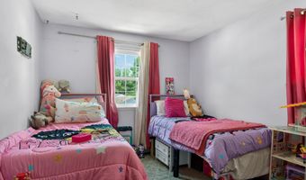 726 PLUMTREE Ln, Claymont, DE 19703