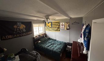 112 Renfrew Ave, Adrian, MI 49221
