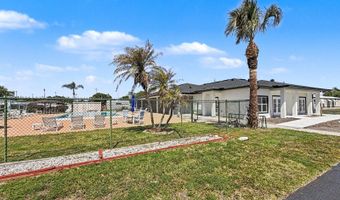 58 Leisure Dr, Auburndale, FL 33823