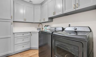 20 Hannah Lee Rd, Barnegat, NJ 08005