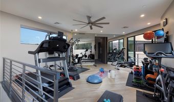 21 Drifting Shadow Way, Las Vegas, NV 89135