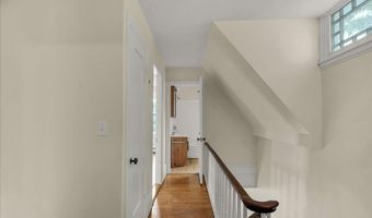 92 Cedar St, Belfast, ME 04915