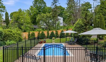 76 Edgelawn Rd, Asheville, NC 28804