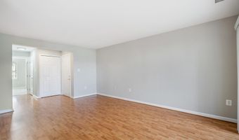 44116 NATALIE Ter 102, Ashburn, VA 20147