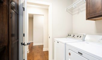 118 N 7th St, Adel, IA 50003