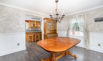 9 Heather Ln, Burlington, CT 06013