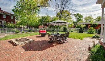 1210 McKinley Blvd, Alton, IL 62002