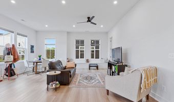 41912 HOGAN FOREST Ter, Aldie, VA 20105