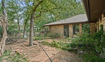 104 Murls Lake Rd, Weatherford, TX 76085
