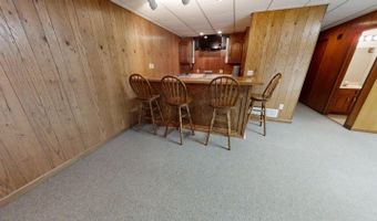 80 Hillcrest Estates Dr, Batesville, IN 47006