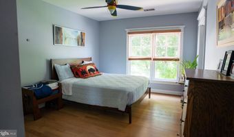 4512 WINDSOR Ln, Bethesda, MD 20814