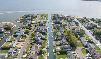 84 Lebrun Ave, Amityville, NY 11701