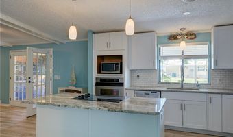 550 Tarpon Dr, Barefoot Bay, FL 32976