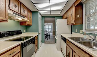 6433 Deerings Ln, Peachtree Corners, GA 30092