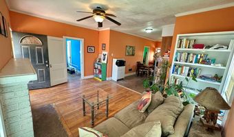 905 N 6th St, Alpine, TX 79830