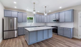 28 Fleetwood Dr, Bella Vista, AR 72714