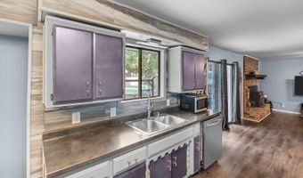 1304 S Adams Ave, Aurora, MO 65605