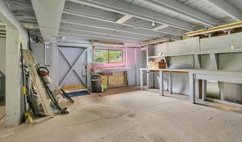 28 Arlington Rd, Coventry, CT 06238