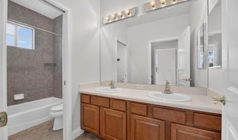 824 ISLEBAY Dr, Apollo Beach, FL 33572