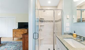 106 Lauri Dr, Charlestown, RI 02813