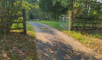111 Easy St, Big Sandy, TN 38221