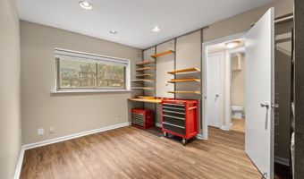 1813 GLADE Ct, Annapolis, MD 21403