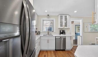 9 Milton Rd, Barrington, RI 02806