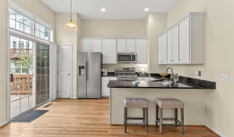 5432 SUMMER LEAF Ln, Alexandria, VA 22312