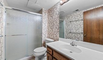 1267 Nursery Hill Ln, Arden Hills, MN 55112