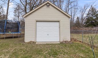 600 Cherry St, Algonac, MI 48001