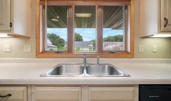 2119 CLOUDVIEW Ct, Appleton, WI 54914