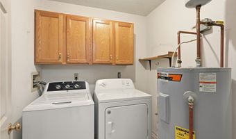 908 King Ridge Dr, Ashland, OH 44805