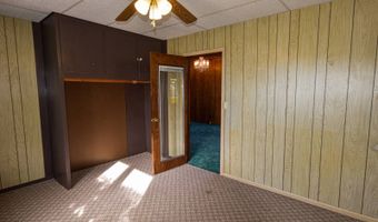 304 U St, Beaver City, NE 68926