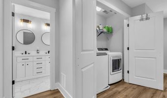 400 Anchor Ave, Beachwood, NJ 08722