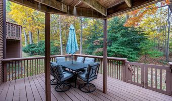 49 Pape Dr, Atlantic Highlands, NJ 07716