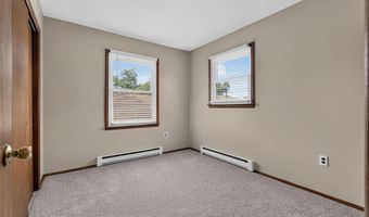 30 W Park Ave, Avenel, NJ 07001
