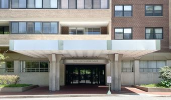 2 Hawthorne Pl 16K, Boston, MA 02114