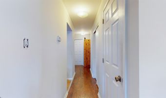 3 Stone Cir, Absecon, NJ 08201