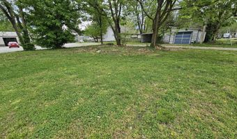 308 W Church St, Aurora, MO 65605