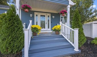 28 W Park Ave, Belford, NJ 07718