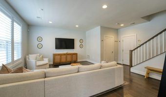 44714 ELLSWORTH Ter, Ashburn, VA 20147